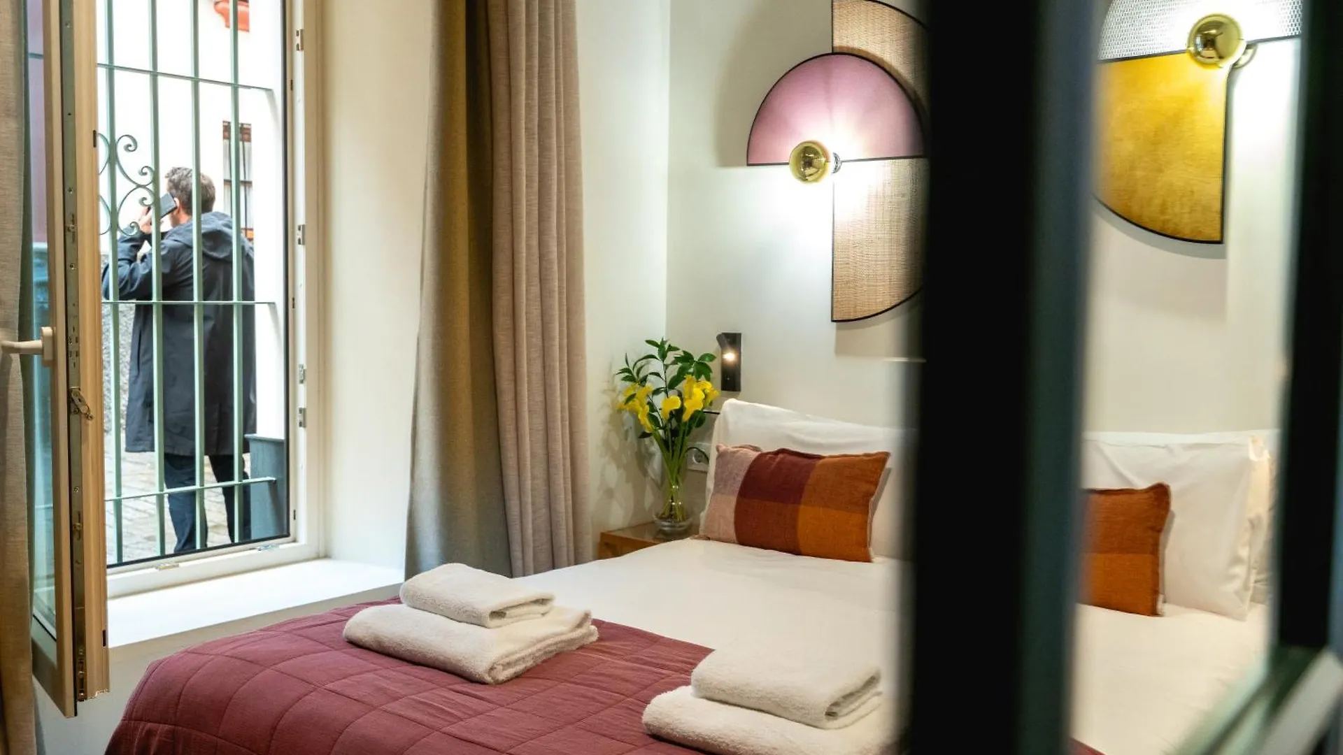 Galera Rooms Seville Spain